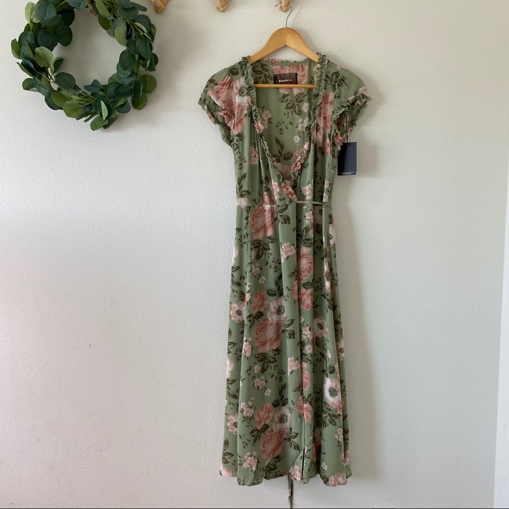 🎉2X HOST PICK 🎉REFORMATION Gwenyth Wrap dress - Picture 7 of 16